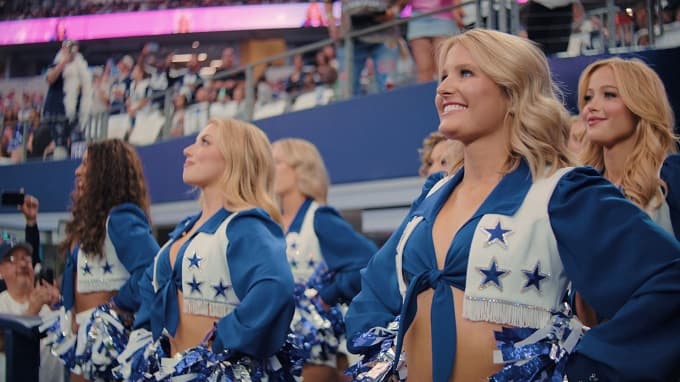 AMERICA'S SWEETHEARTS: Đội Cổ Vũ Dallas Cowboys (Phần 2)